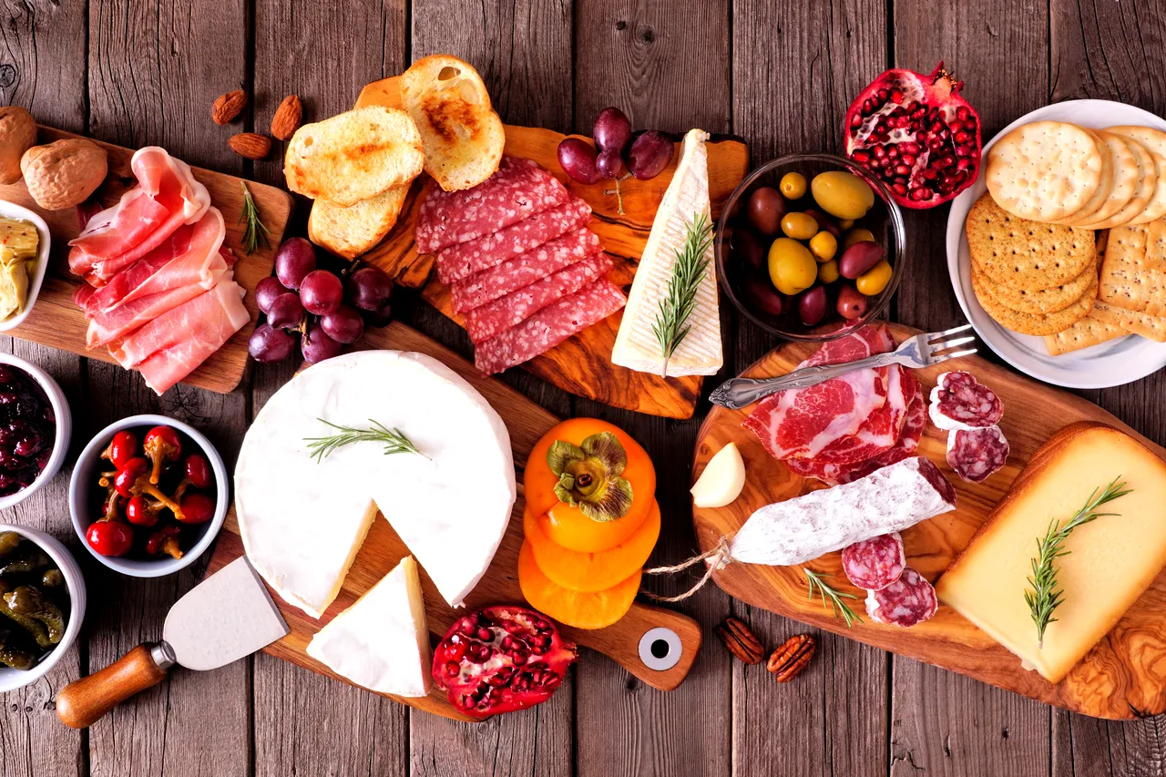 Read more about the article Crafting the Perfect Holiday Meat Platter